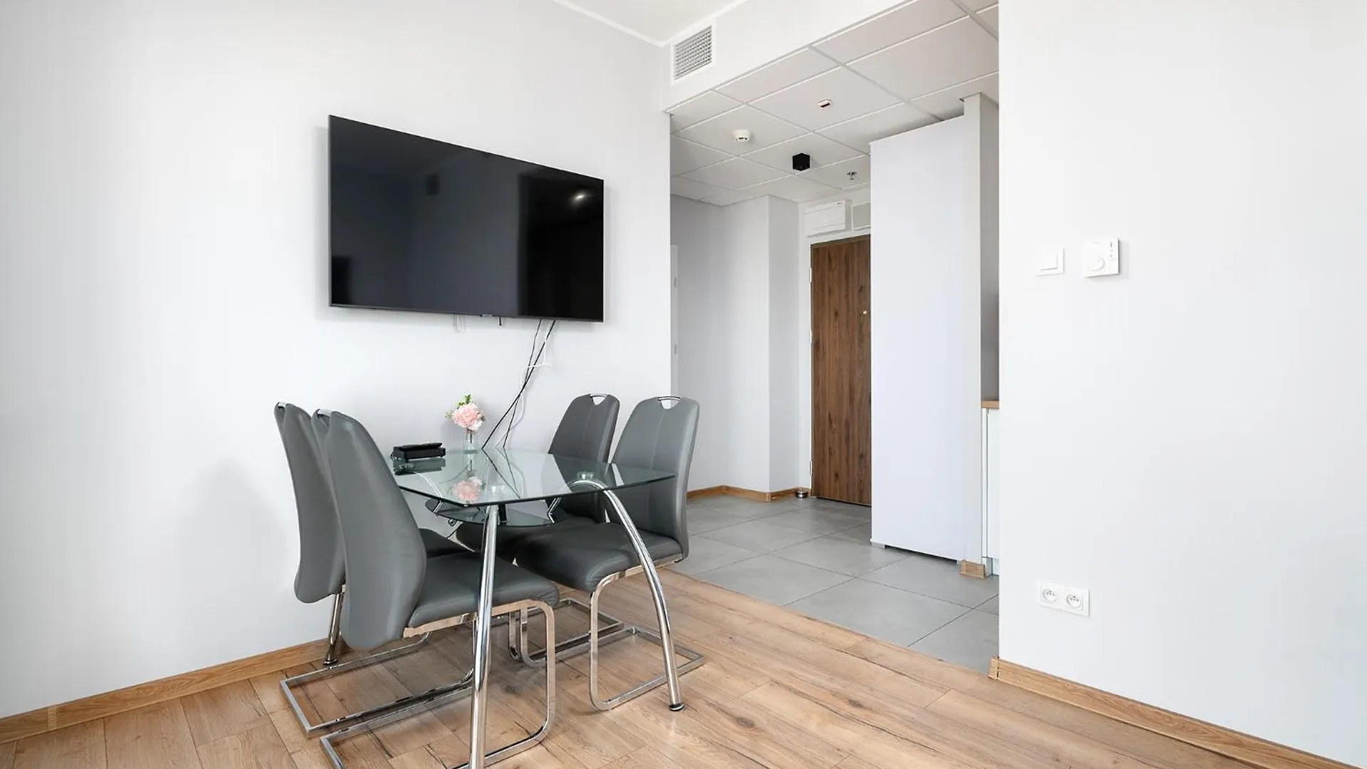 Rentplanet - Apartamenty Kasprzaka Warszawa