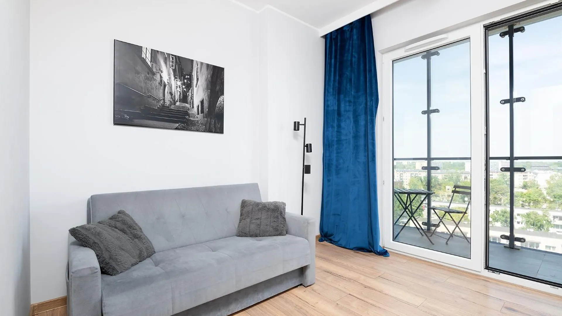 Rentplanet - Apartamenty Kasprzaka Warszawa 0*,