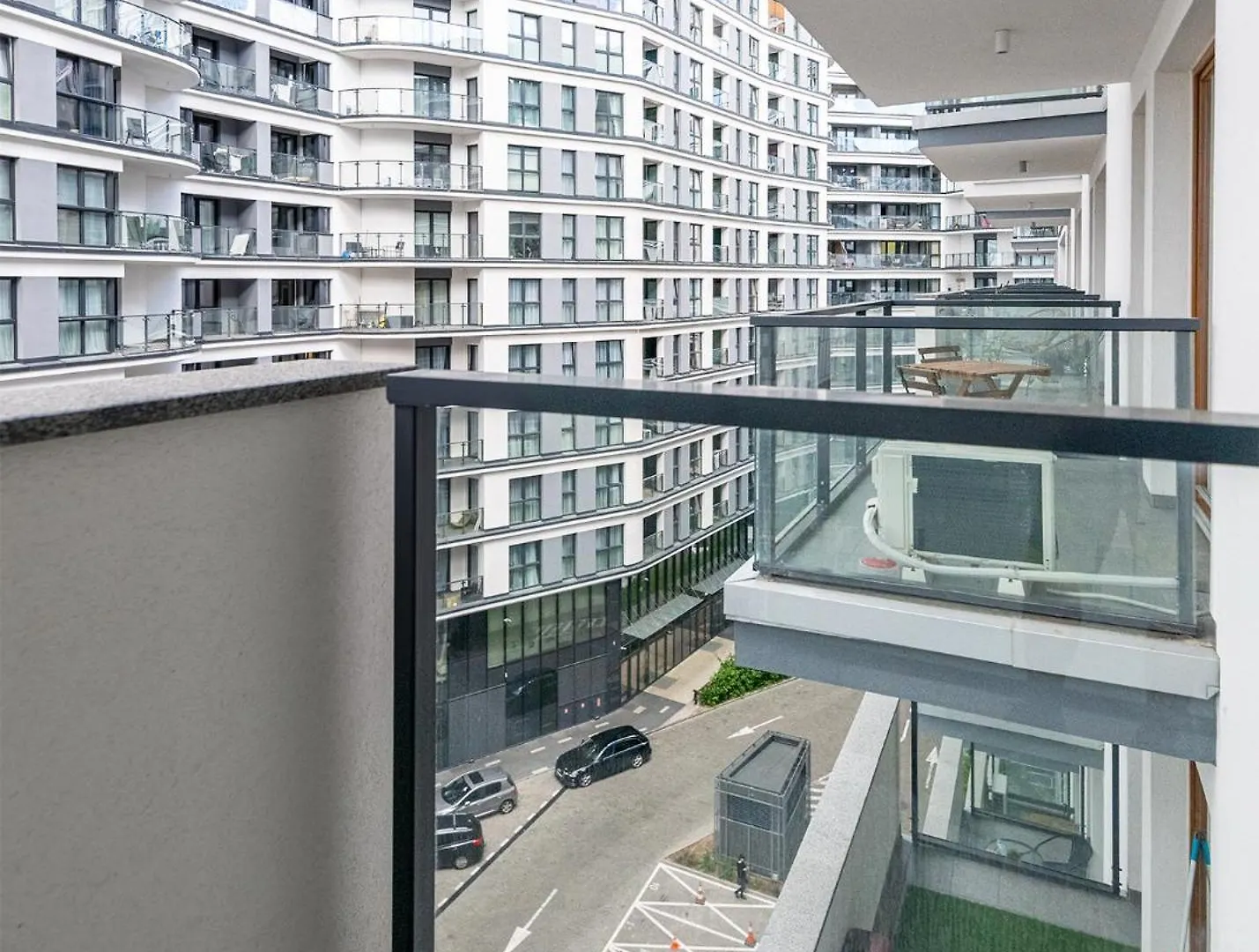 Rentplanet - Apartamenty Kasprzaka Warszawa
