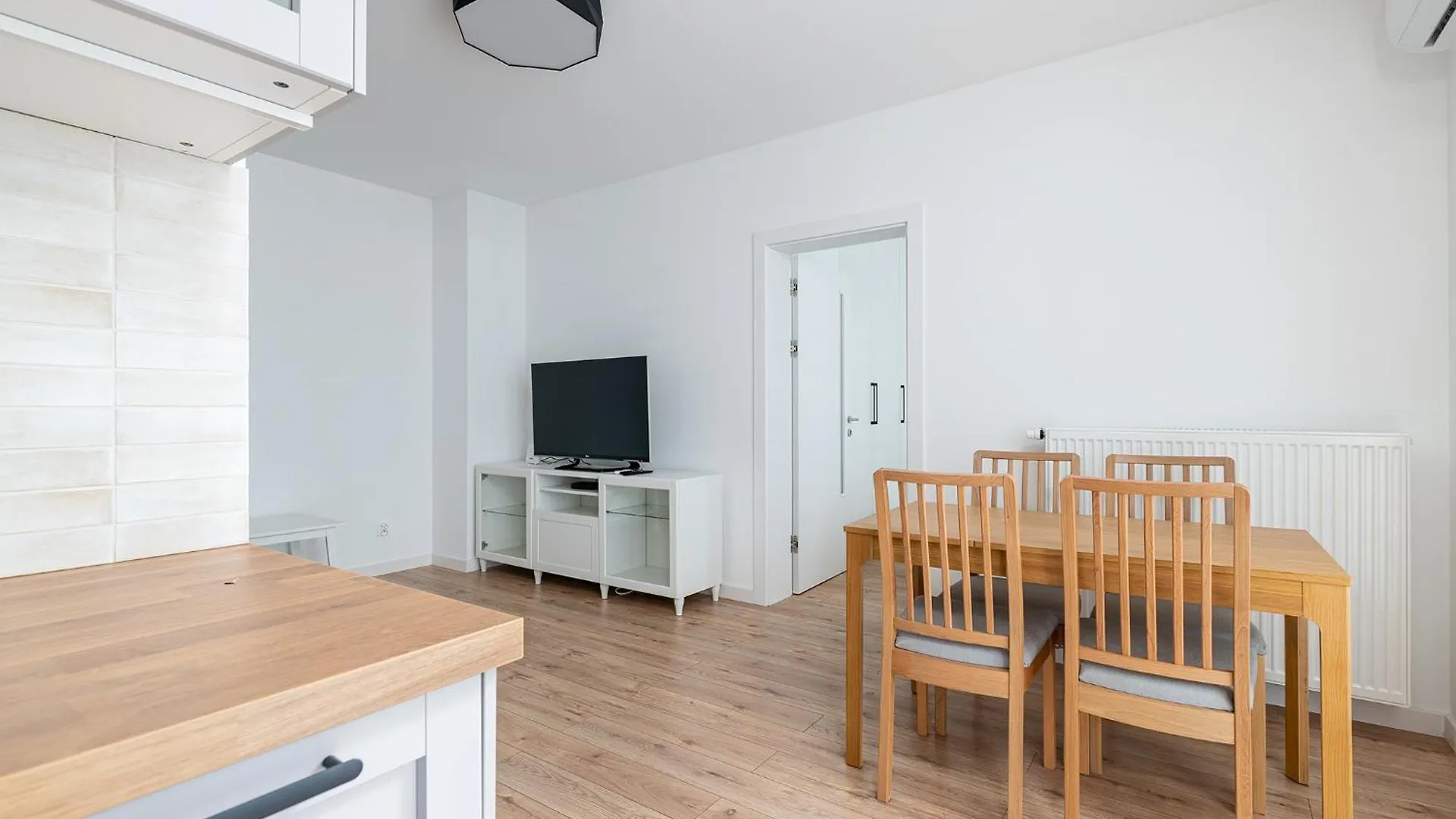 Rentplanet - Apartamenty Kasprzaka Warszawa