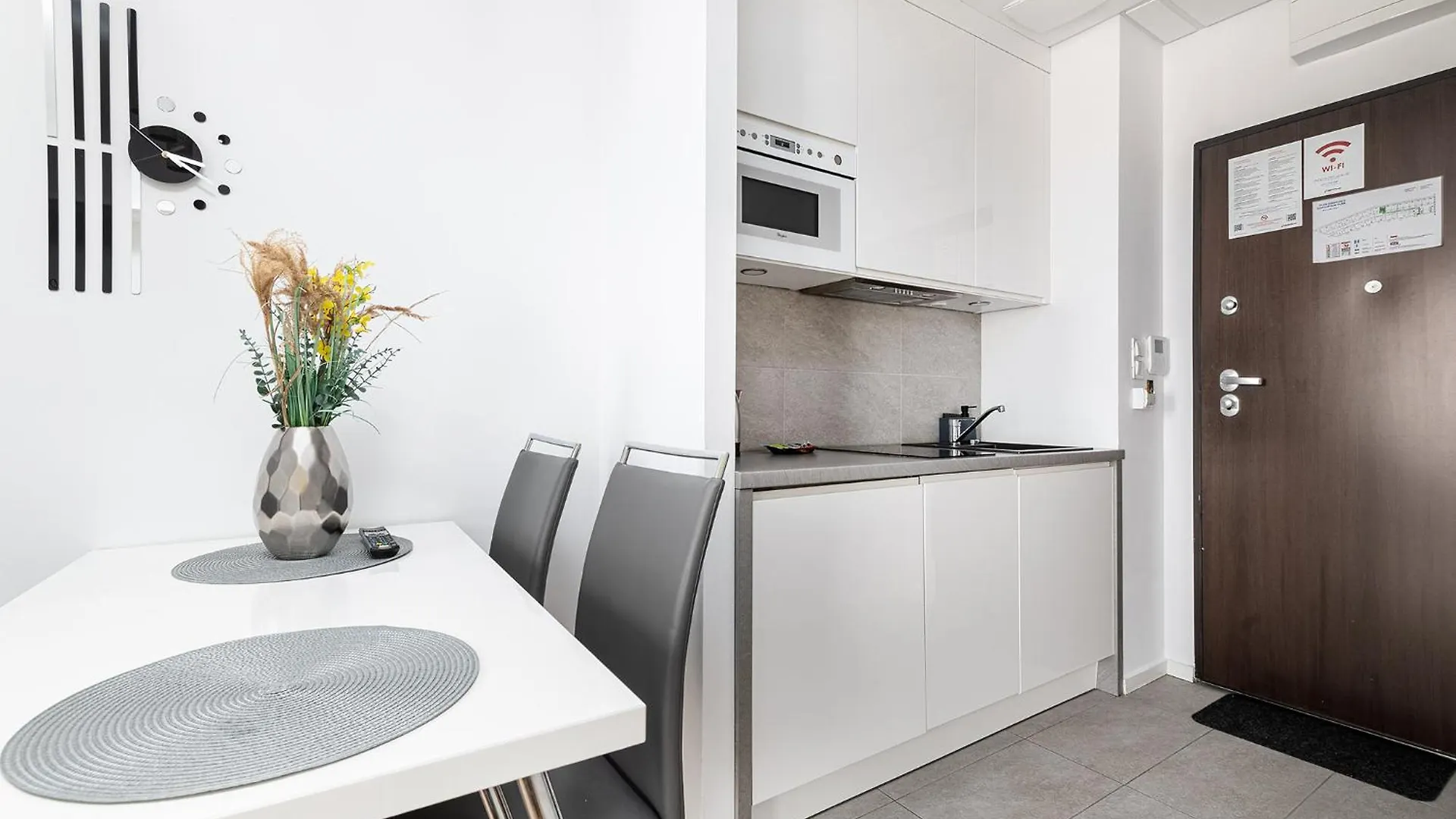 Apartment Rentplanet - Apartamenty Kasprzaka Warsaw Poland